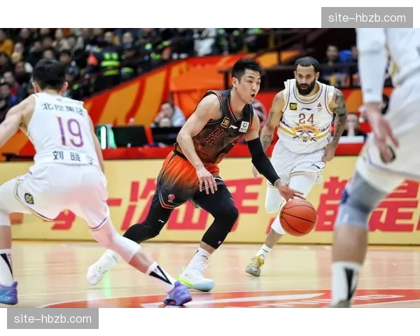 北控男篮在卡位战中轮换调整 老将新秀时间分配寻求平衡